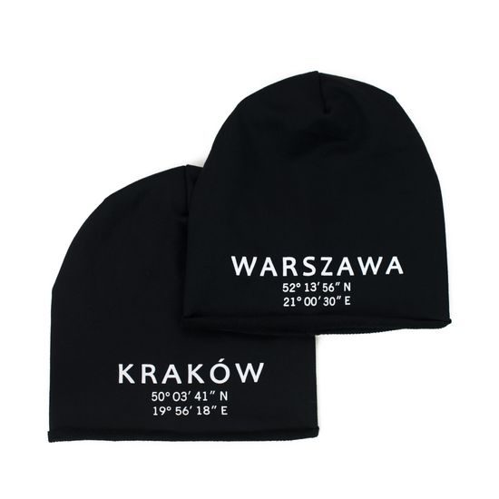 Přechodná tenká čepice s nápisem - černá