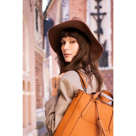 Podzimní dámský klobouk černý