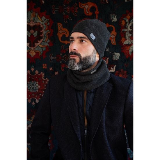 Čepice, tunel - černá