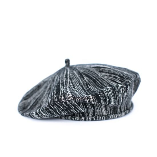 Baret pletený s proužky