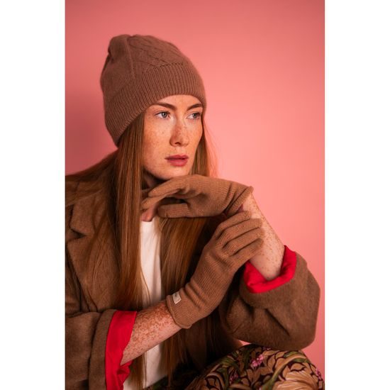 Angorská čepice - tmavobéžová