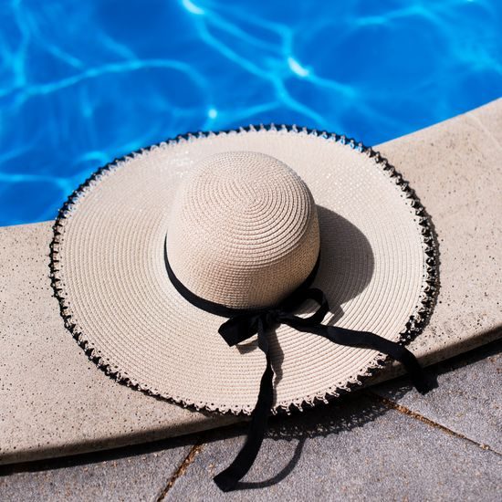 Klobouk se širokým lemem