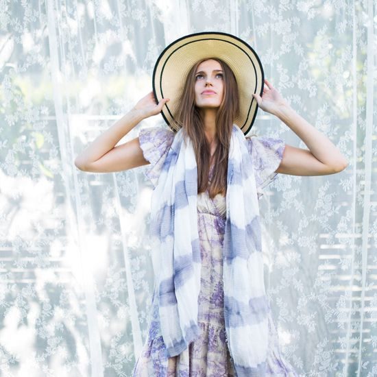 Elegantní dámský klobouk s širokou krempou - světle růžový