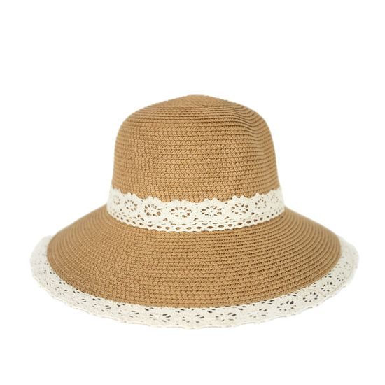 Klobouk se zdobeným lemem