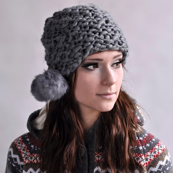 Čepice pletená ekru