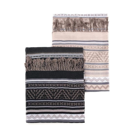 Dámský černý vzorovaný šál s třásněmi