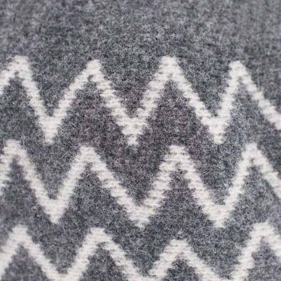 Vzorovaný baret šedý