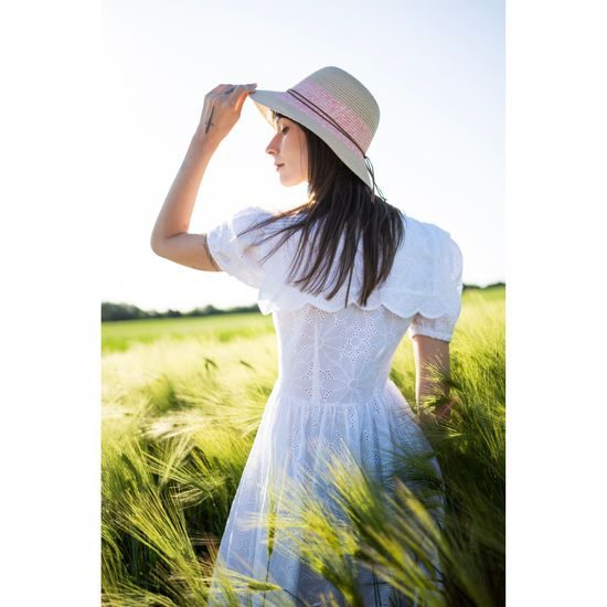 Lehký a vzdušný klobouk