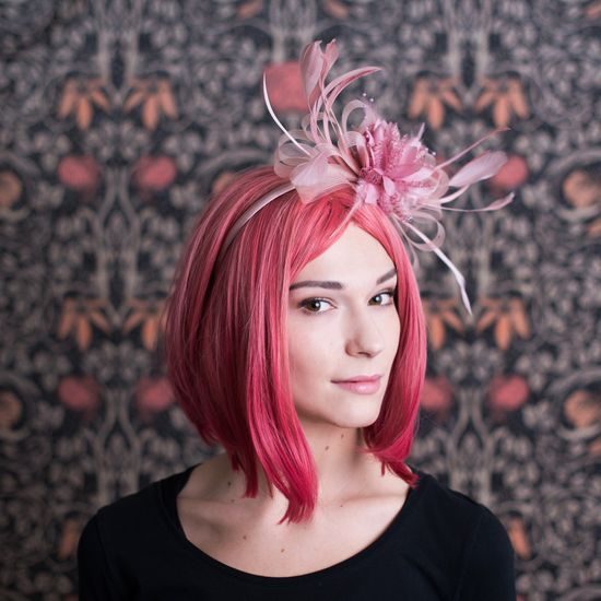 Fascinátor Andrea - šedý