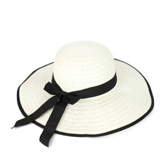 Lemovaný klobouk s mašlí