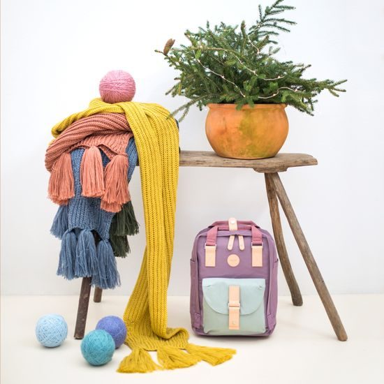 Pletená zimní šála s třásněmi - pudrově růžová