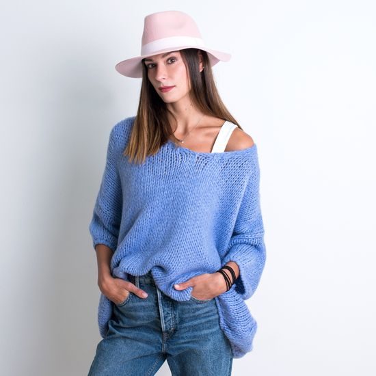 Podzimní dámský klobouk černý