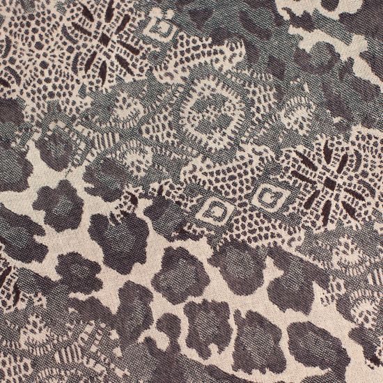 Šál se zvířecím vzorem - hnědý