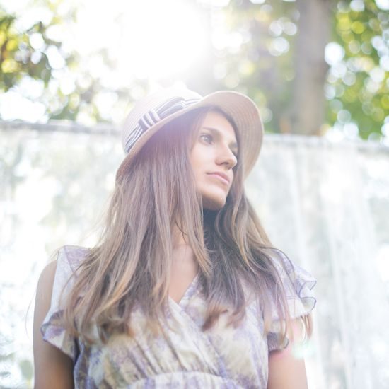 Klobouk se zdobeným lemem