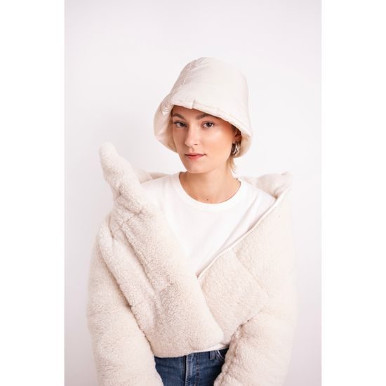 Zimní klobouk - ecru