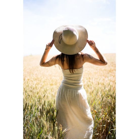 Letní klobouk se zdobeným lemem - béžová