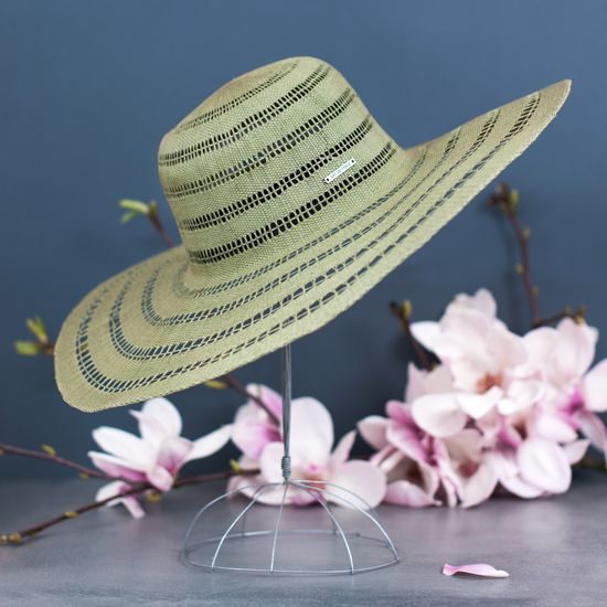 Široký prodyšný klobouk