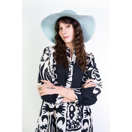 Vzdušný a velmi lehký klobouk