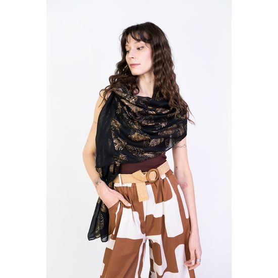 Dámská šála zdobená květinovým motivem modrozelená