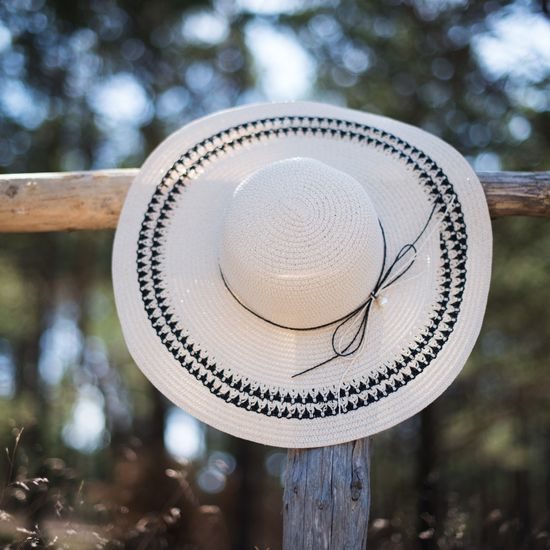 Lehký a vzdušný klobouk