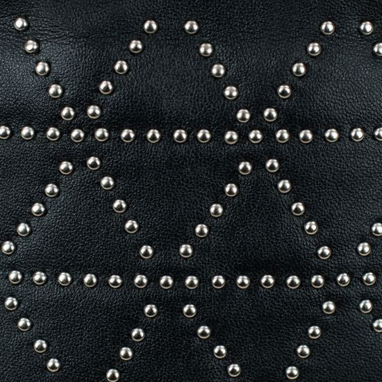 Praktická dámská ledvinka se vzory