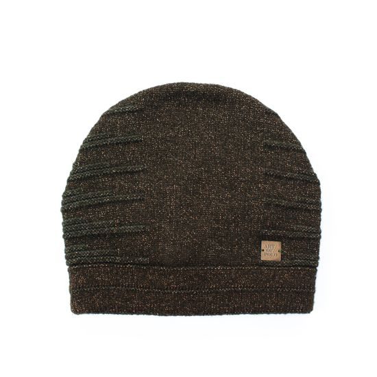 Čepice s rafinovaným zdobením fialová