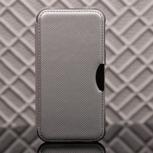 CU-BE CARBON POUZDRO IPHONE 15 6,1" SILVER