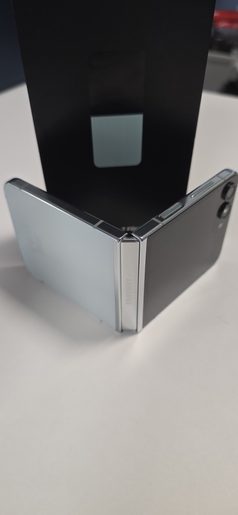 SAMSUNG GALAXY Z FLIP 5 5G 8GB/256GB MINT (POUŽITÝ TOP STAV, KRABIČKA, ZÁRUKA, STAV NOVÉHO)