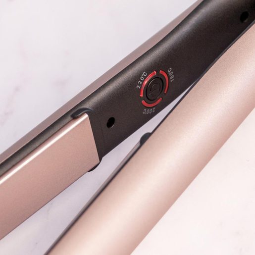 TENERA-2 ŽEHLIČKA NA VLASY ORAVA