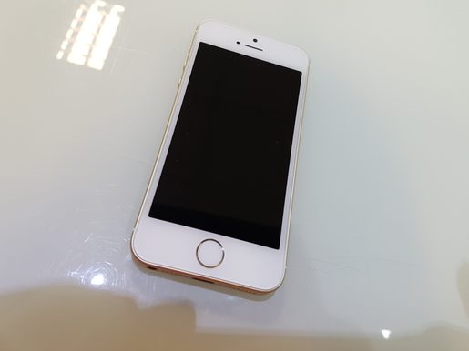 APPLE IPHONE SE 64GB GOLD (TOP STAV, ZÁNOVNÍ IPHONE, ZÁRUKA 12 MĚSÍCŮ)