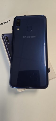 SAMSUNG GALAXY A20E SM-A202 BLUE POUŽITÝ, TOP STAV, ZÁRUKA, KRABIČKA, SLUCHÁTKA