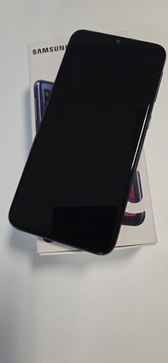 SAMSUNG GALAXY A20E SM-A202 BLUE POUŽITÝ, TOP STAV, ZÁRUKA, KRABIČKA, SLUCHÁTKA