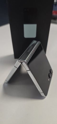 SAMSUNG GALAXY Z FLIP 5 5G 8GB/256GB MINT (POUŽITÝ TOP STAV, KRABIČKA, ZÁRUKA, STAV NOVÉHO)