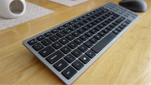 DELL SET KLÁVESNICE + MYŠ, KM7120W, BEZDRÁTOVÁ, CZ