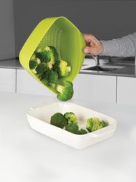 Kubický cedník  JOSEPH JOSEPH Square Colander™ 2019, velký/zelený