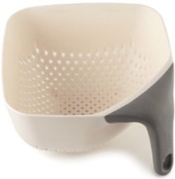 Kubický cedník  JOSEPH JOSEPH Square Colander™ 2019, velký/bílý