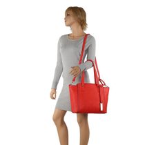 Červená dámská kabelka