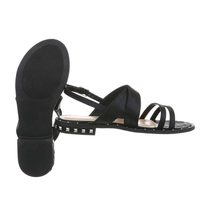 Černé sandálky