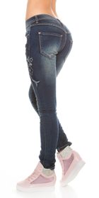 Moderné skinny džínsy s výšivkou