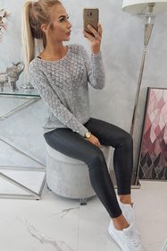 Dámský elegantní svetr