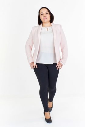 Dámsky elegantný blejzer plus size