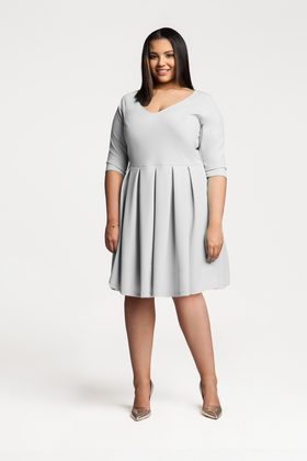 Koktejlové dámské šaty plus size