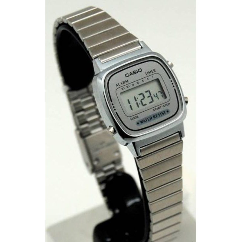 casio 526 la670w