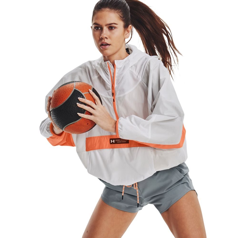 Outdoorweb.eu Rush Woven Anorak White women s jacket UNDER ARMOUR 99.74