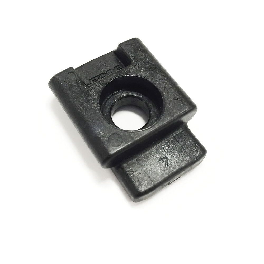 LED HANDLE BAR MOUNT ADAPTER BLACK