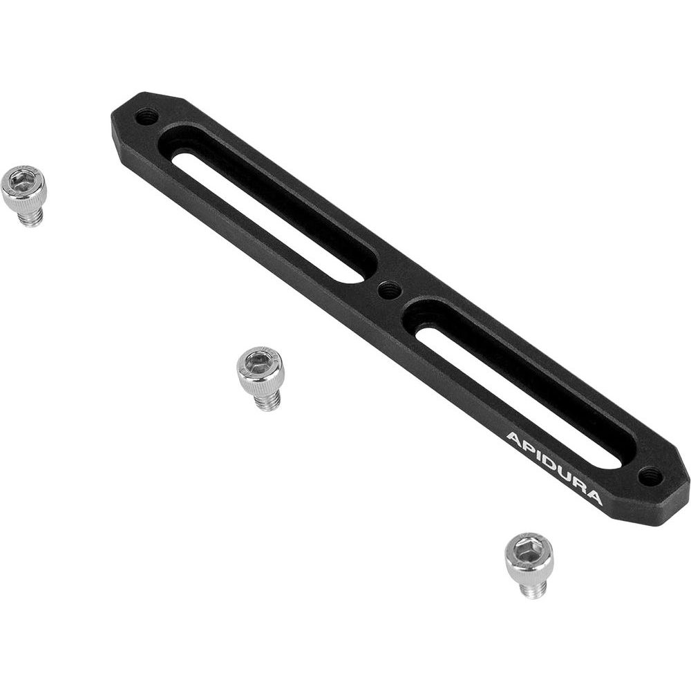 Adaptér pro košíky na bidony