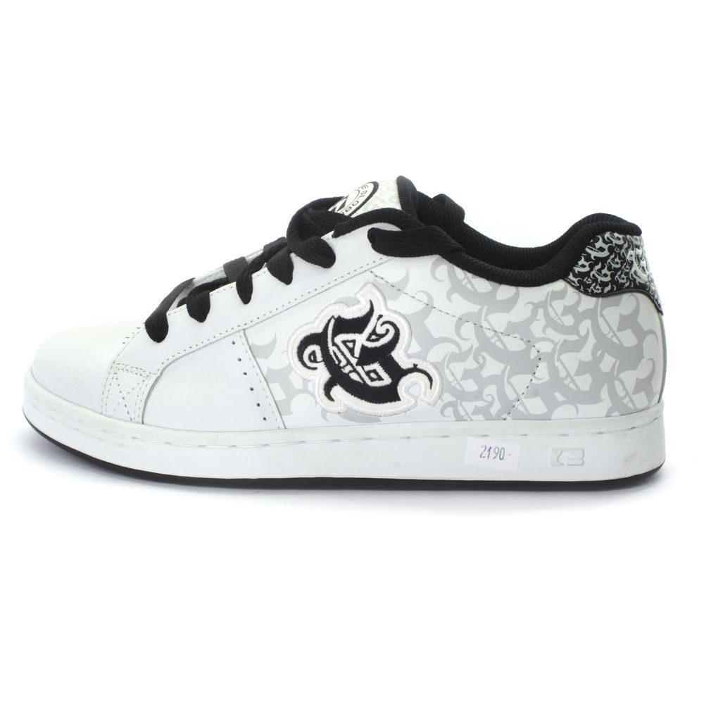 SHIFT WHITE /GOTHIC