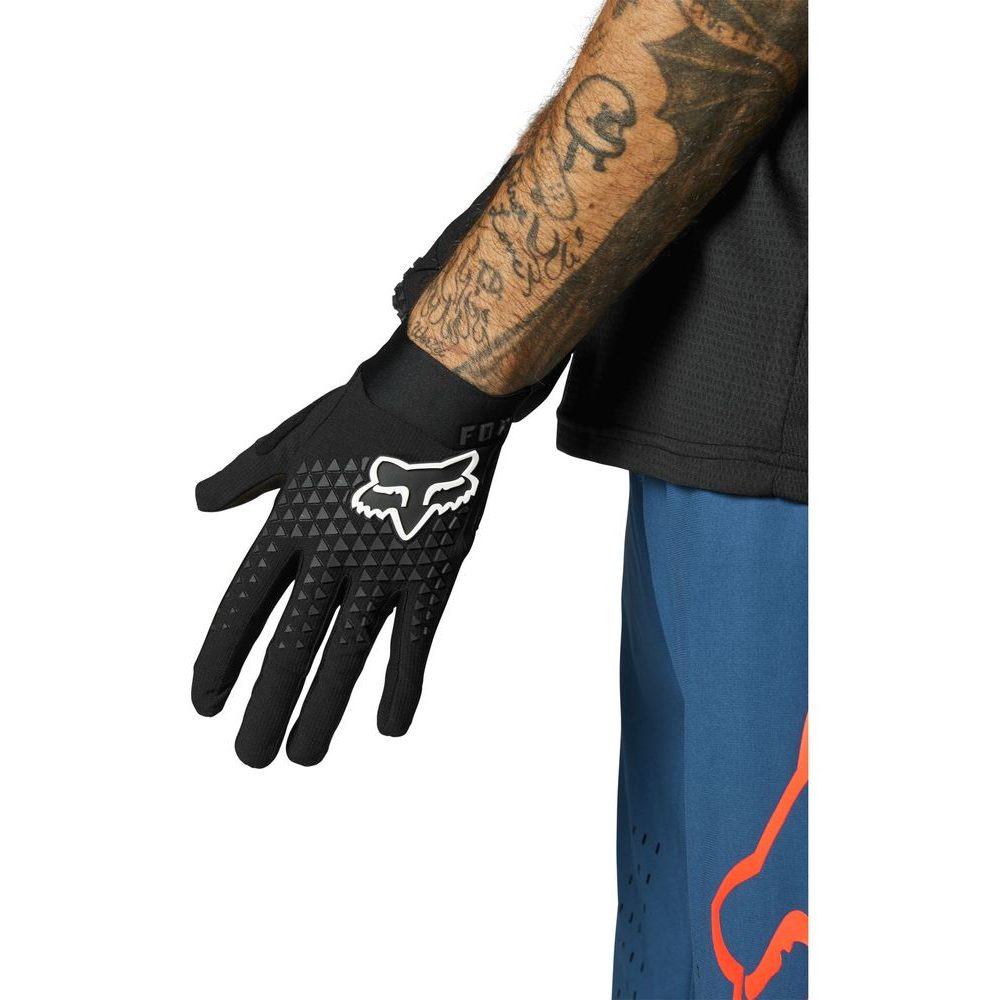 Defend Glove, Black 2024