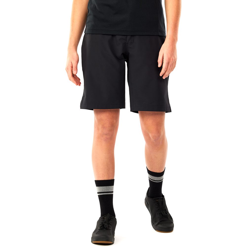Short Evoke Women Black
