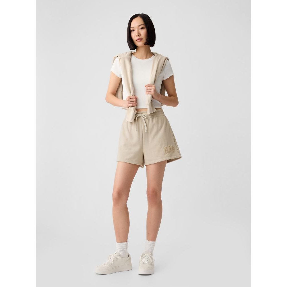 885588-04 Teplákové kraťasy s logem Béžová